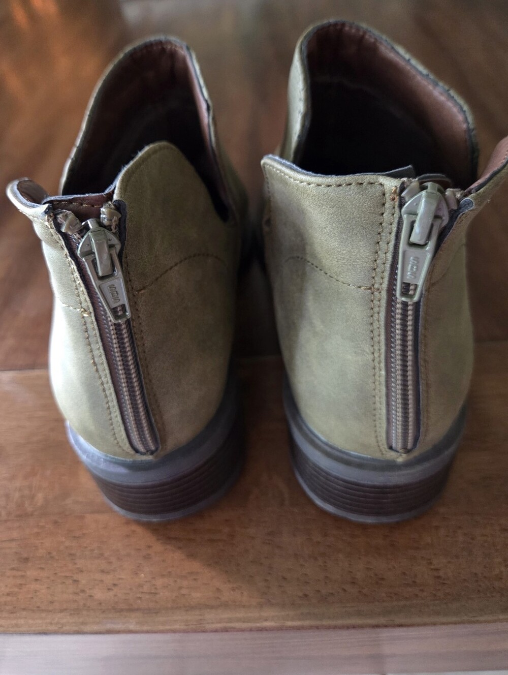Serra Olive Green Ankle Boots Granola Girl Fall Textured Size 10 - Picture 4 of 5